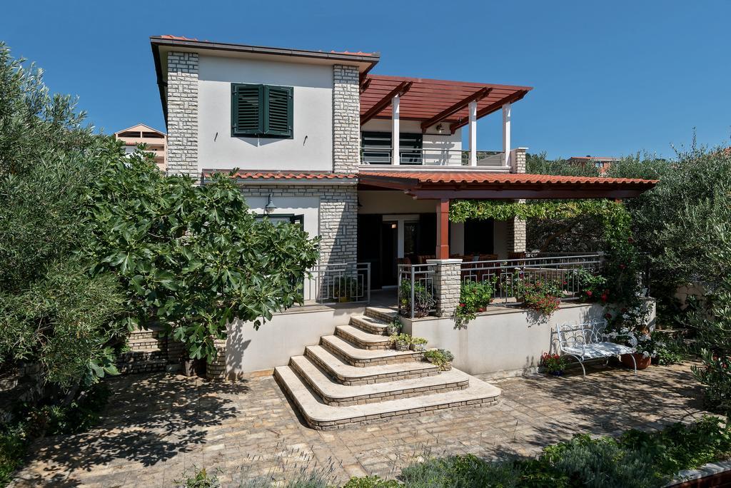 Apartman Roza روغوزنيكا المظهر الخارجي الصورة